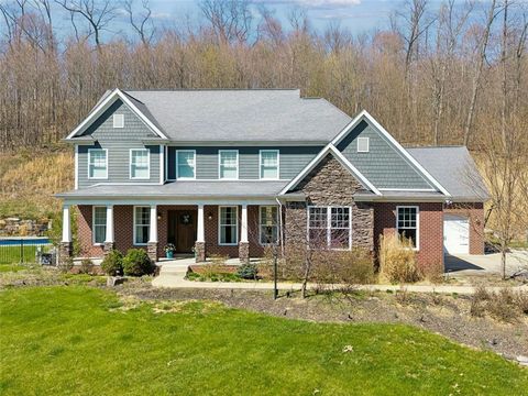 Photo of 1174 Lauralynn Drive, Latrobe, PA 15650 (MLS # 1749439)