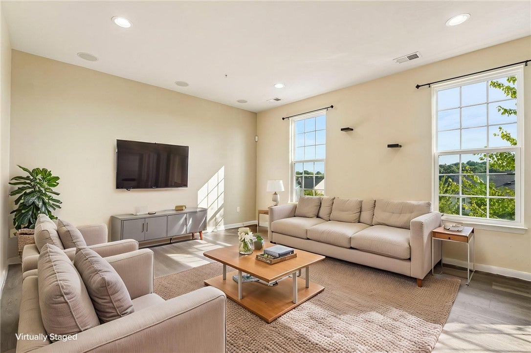 108 NOBLE WOODS