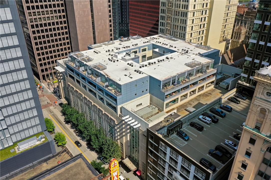 301 5th Ave 719