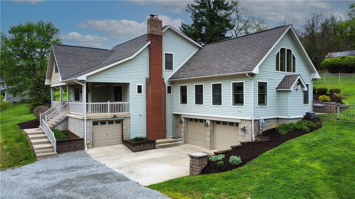 657 Lakeview Dr