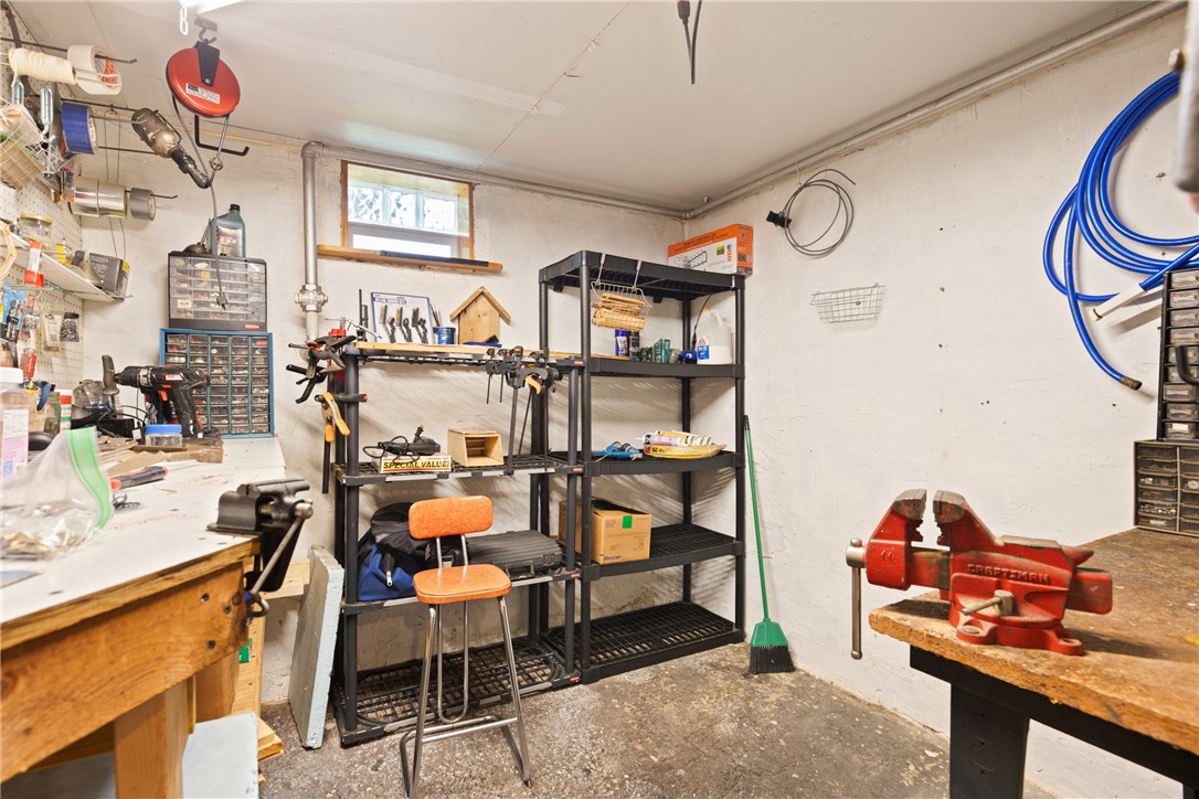 Somerset Twp, Pennsylvania 15501, United States, 3 Bedrooms Bedrooms, ,2 BathroomsBathrooms,Residential,Pending,160276