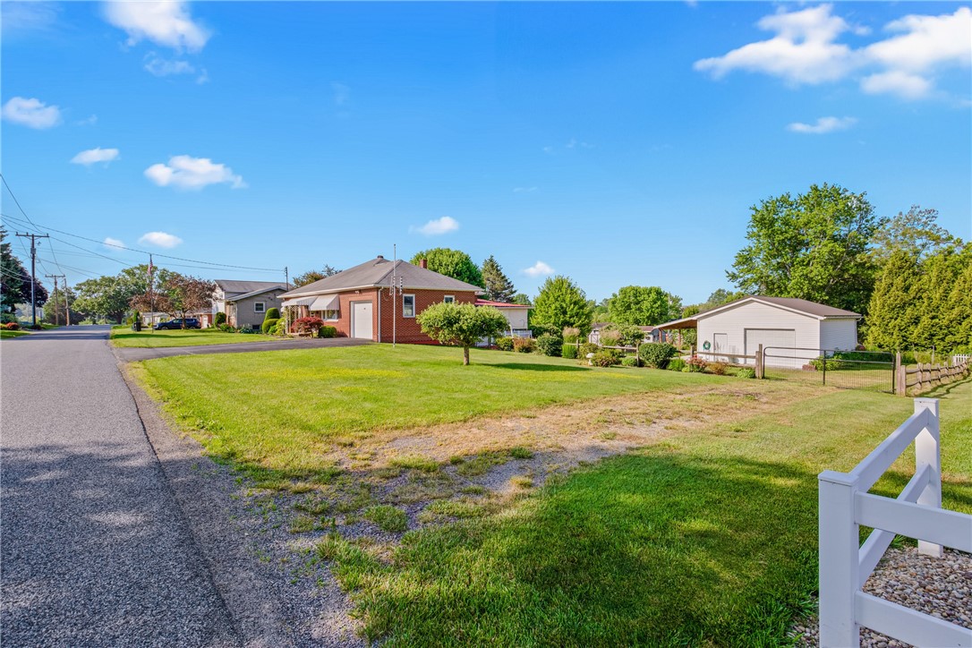 Somerset Twp, Pennsylvania 15501, United States, 3 Bedrooms Bedrooms, ,2 BathroomsBathrooms,Residential,Pending,160276