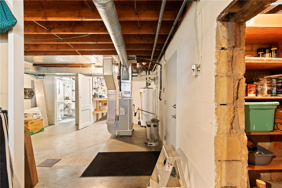 Somerset Twp, Pennsylvania 15501, United States, 3 Bedrooms Bedrooms, ,2 BathroomsBathrooms,Residential,Pending,160276