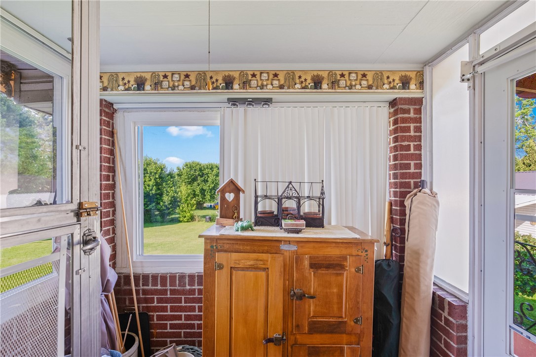 Somerset Twp, Pennsylvania 15501, United States, 3 Bedrooms Bedrooms, ,2 BathroomsBathrooms,Residential,Pending,160276