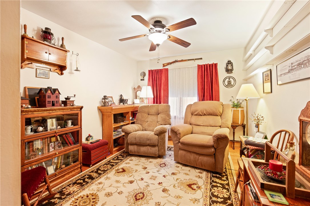 Somerset Twp, Pennsylvania 15501, United States, 3 Bedrooms Bedrooms, ,2 BathroomsBathrooms,Residential,Pending,160276