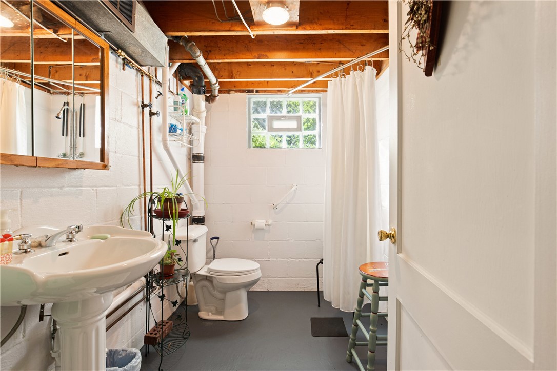 Somerset Twp, Pennsylvania 15501, United States, 3 Bedrooms Bedrooms, ,2 BathroomsBathrooms,Residential,Pending,160276