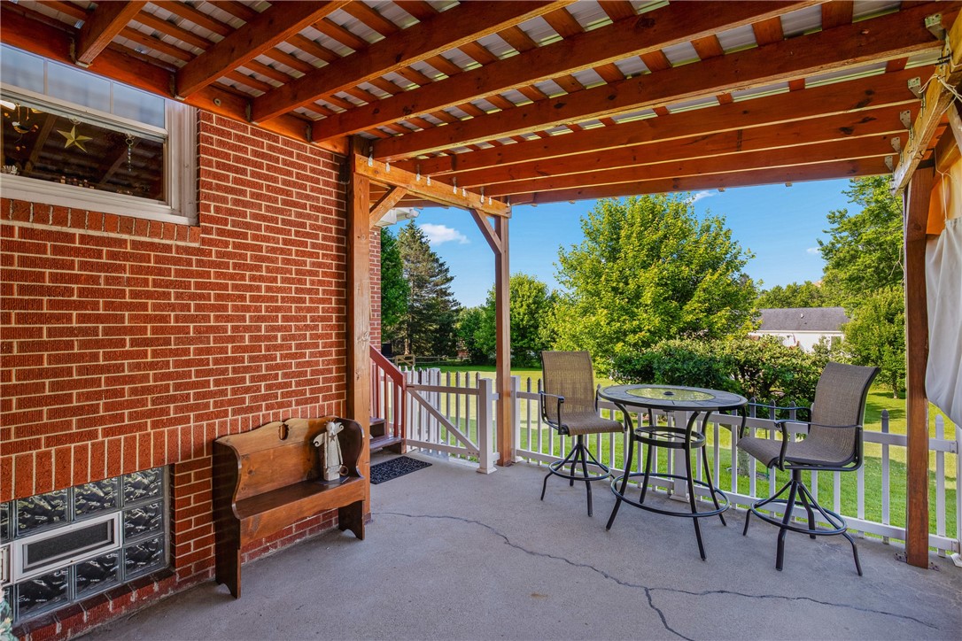 Somerset Twp, Pennsylvania 15501, United States, 3 Bedrooms Bedrooms, ,2 BathroomsBathrooms,Residential,Pending,160276