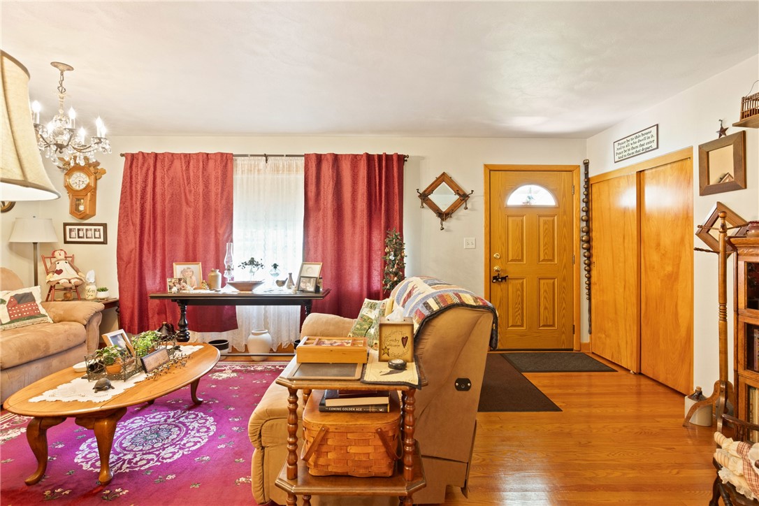 Somerset Twp, Pennsylvania 15501, United States, 3 Bedrooms Bedrooms, ,2 BathroomsBathrooms,Residential,Pending,160276