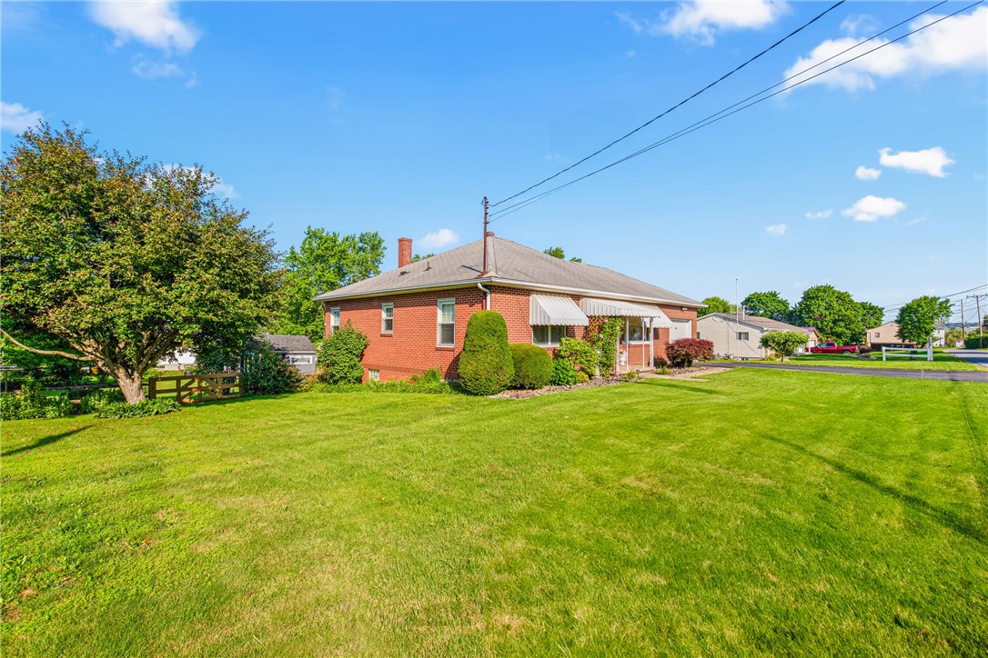 Somerset Twp, Pennsylvania 15501, United States, 3 Bedrooms Bedrooms, ,2 BathroomsBathrooms,Residential,Pending,160276