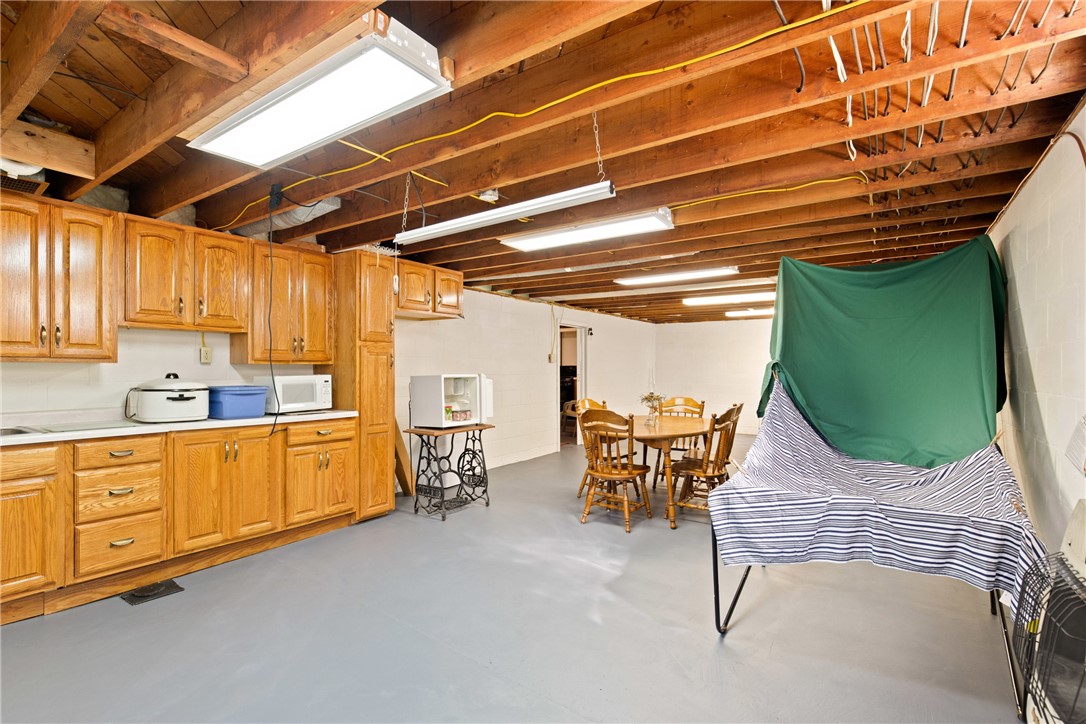 Somerset Twp, Pennsylvania 15501, United States, 3 Bedrooms Bedrooms, ,2 BathroomsBathrooms,Residential,Pending,160276