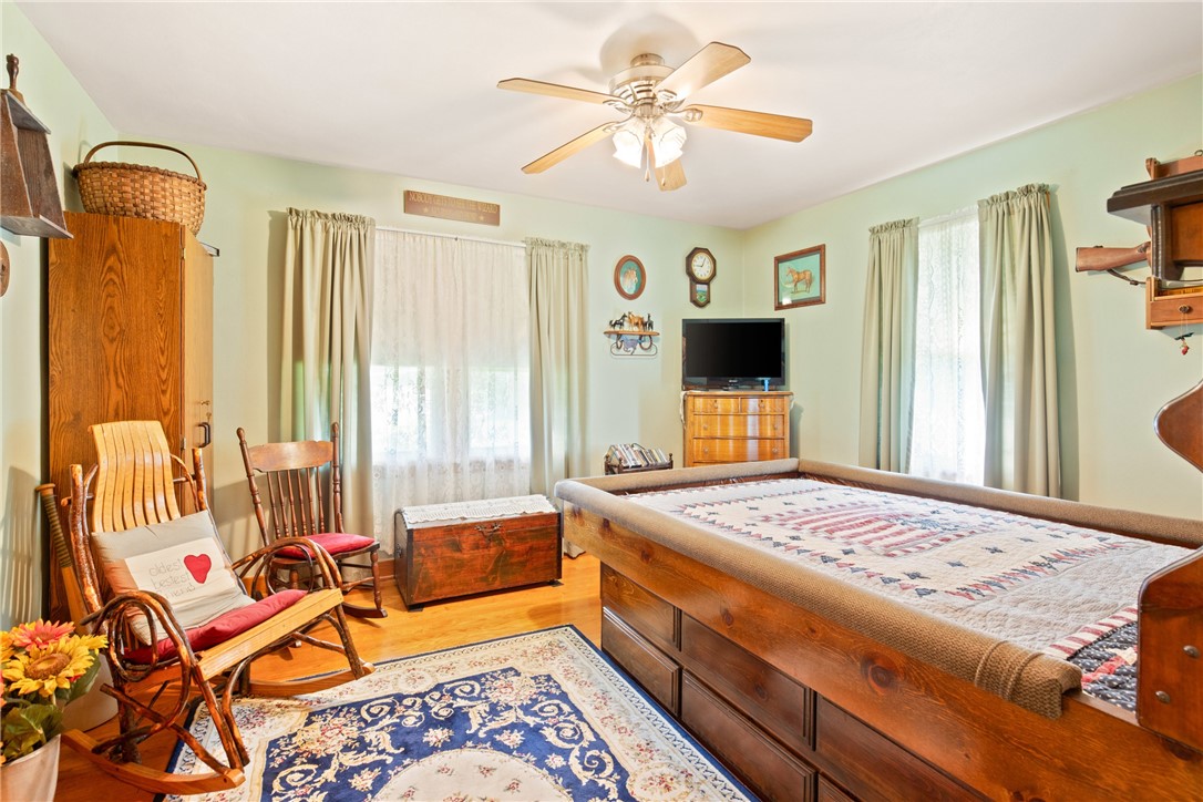 Somerset Twp, Pennsylvania 15501, United States, 3 Bedrooms Bedrooms, ,2 BathroomsBathrooms,Residential,Pending,160276