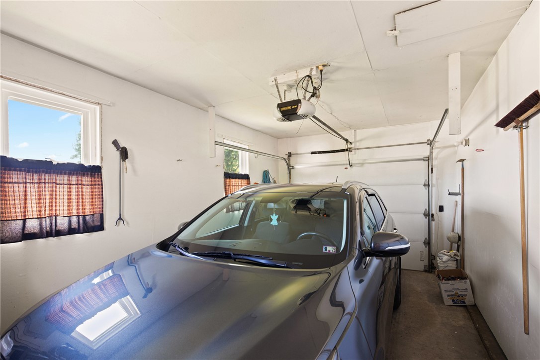 Somerset Twp, Pennsylvania 15501, United States, 3 Bedrooms Bedrooms, ,2 BathroomsBathrooms,Residential,Pending,160276