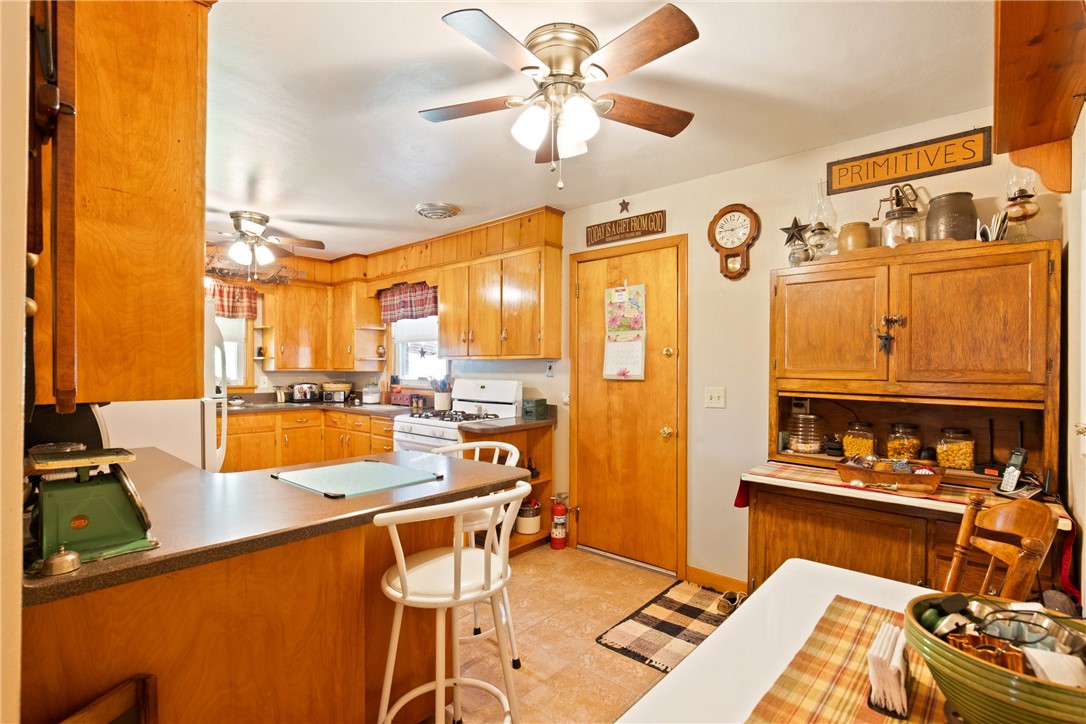 Somerset Twp, Pennsylvania 15501, United States, 3 Bedrooms Bedrooms, ,2 BathroomsBathrooms,Residential,Pending,160276