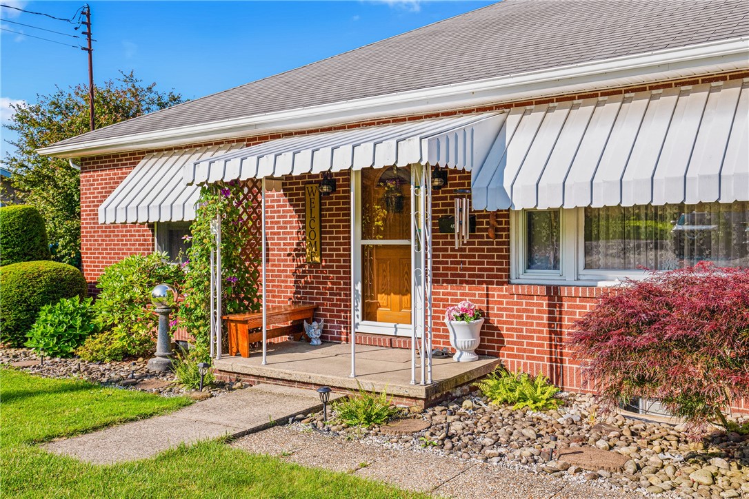 Somerset Twp, Pennsylvania 15501, United States, 3 Bedrooms Bedrooms, ,2 BathroomsBathrooms,Residential,Pending,160276