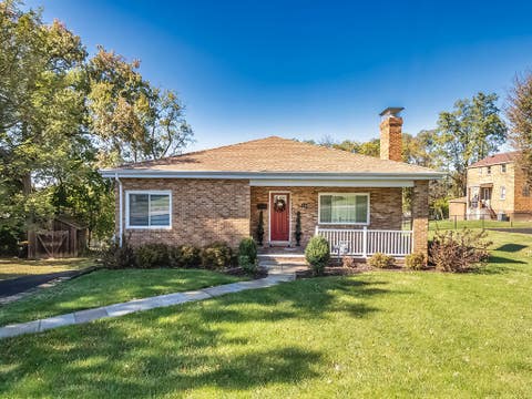 Photo for 134 Meadowbrook Dr