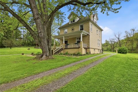 Photo of 742 Evergreen Rd, Leechburg, PA 15656 (MLS # 1751683)