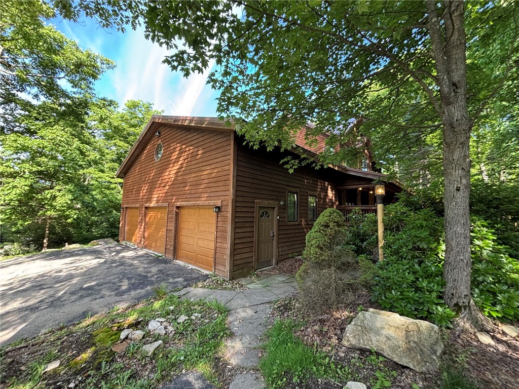 2304 South Ridge Drive