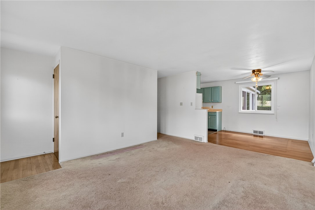 212 Burch Dr