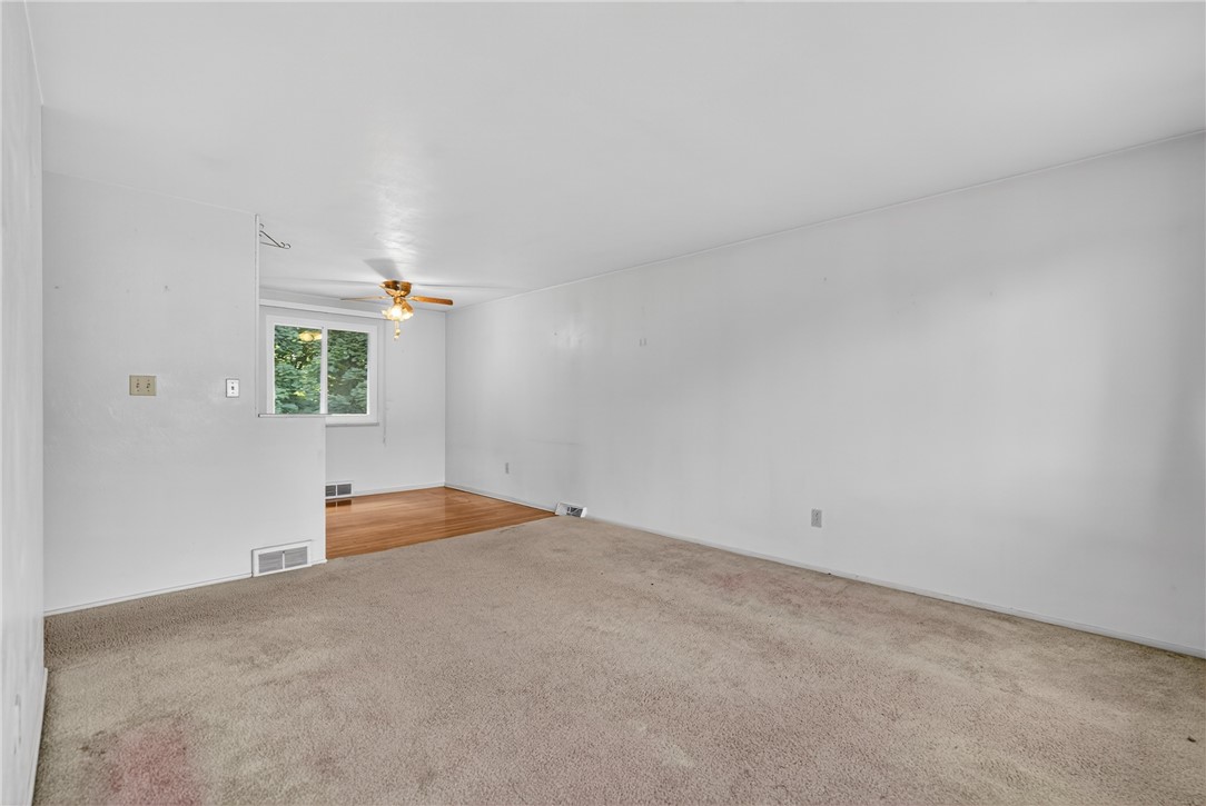 212 Burch Dr