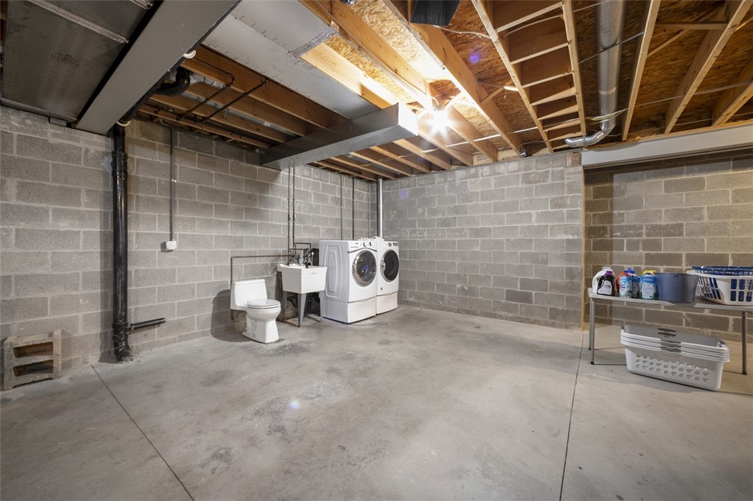 Murrysville, Pennsylvania 15668, United States, 4 Bedrooms Bedrooms, ,4 BathroomsBathrooms,Residential,Active,163533