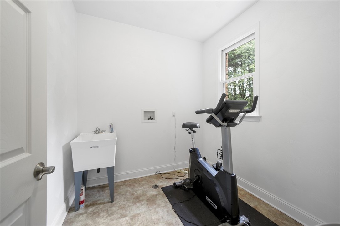 Murrysville, Pennsylvania 15668, United States, 4 Bedrooms Bedrooms, ,4 BathroomsBathrooms,Residential,Active,163533