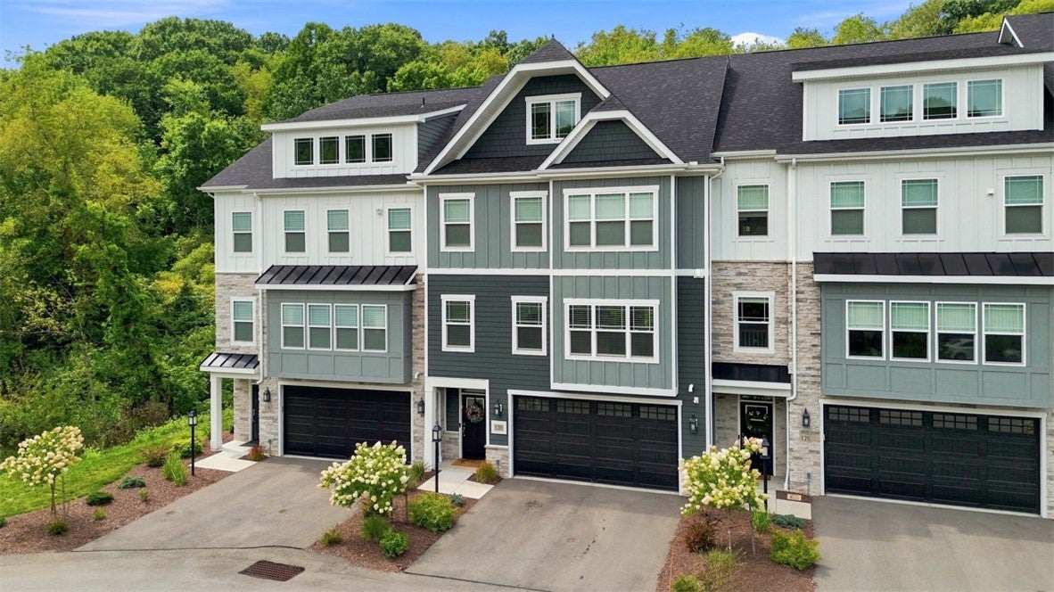 128 Rainier Ln