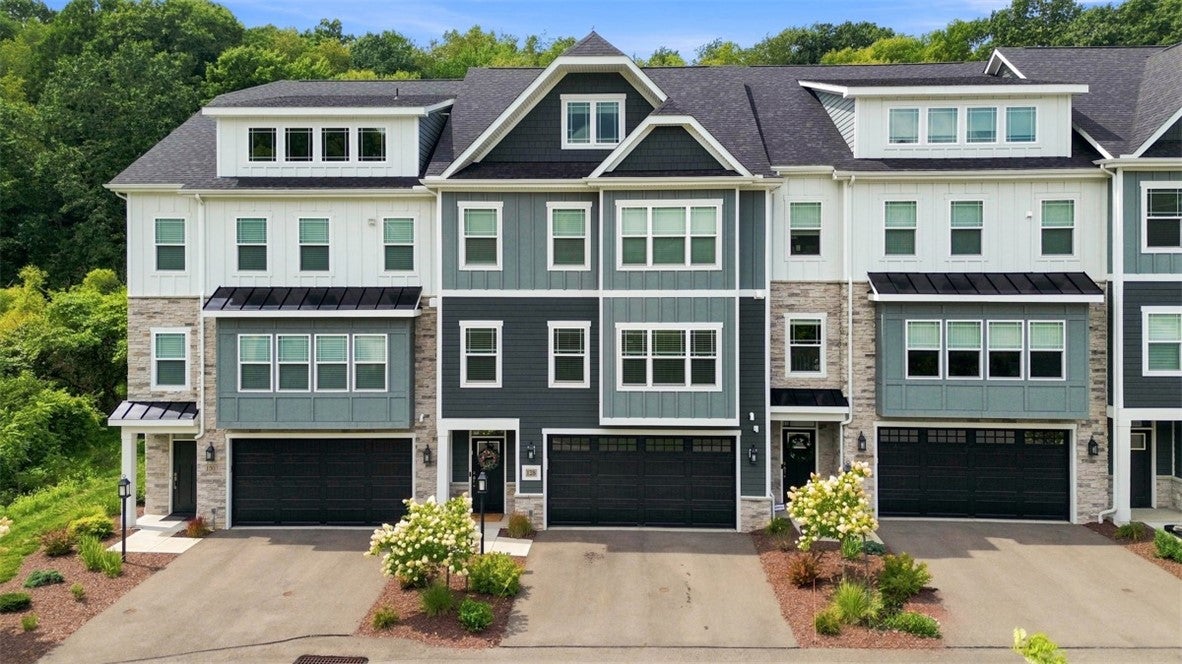 128 Rainier Ln