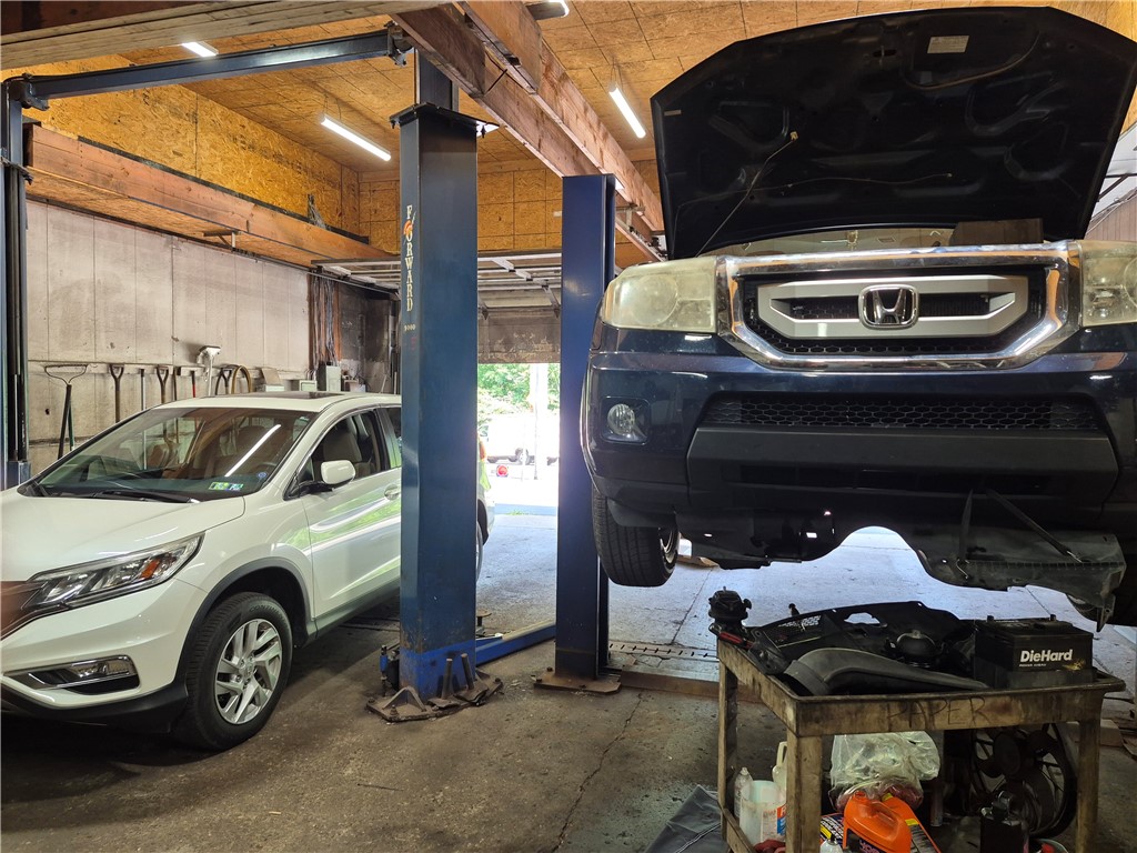 2702 Saw Mill Run Blvd