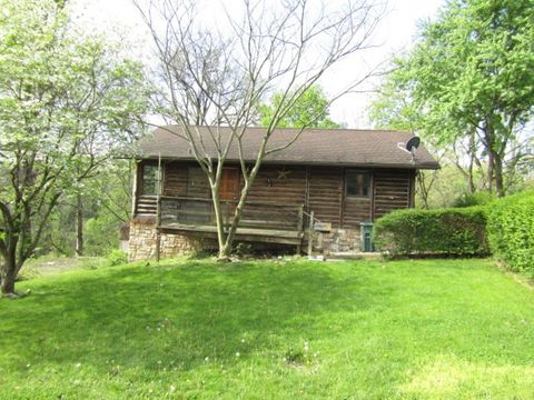 Homes For Sale - 2625 Poinsettia Dr<br/> White Oak, PA 15131