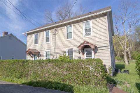Photo for 5825-5827 Brownsville Rd