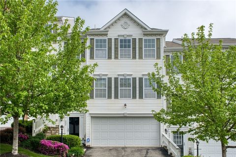 204 Ascot Ct Moon/Crescent Twp PA 15108