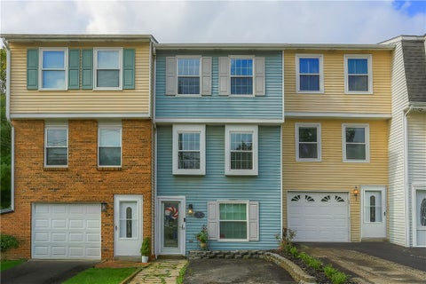 Townhouse For Sale - 29 Meanor St St<br/> Findlay Twp, PA 15126
