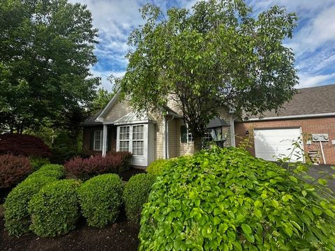 3707 Warwick Ct Moon/Crescent Twp PA 15108