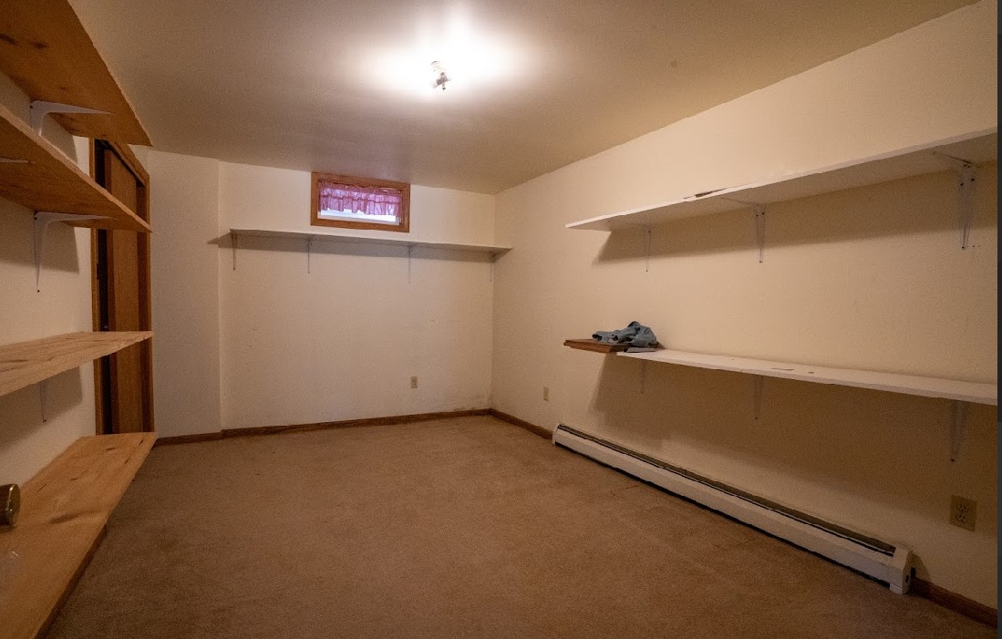 Scott Twp - Law, Pennsylvania 16101, United States, 5 Bedrooms Bedrooms, ,3 BathroomsBathrooms,Residential,Contingent,88479