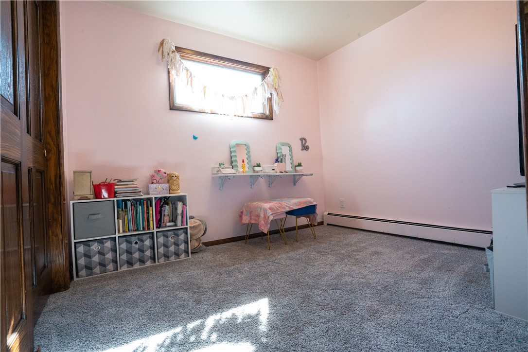 Scott Twp - Law, Pennsylvania 16101, United States, 5 Bedrooms Bedrooms, ,3 BathroomsBathrooms,Residential,Contingent,88479