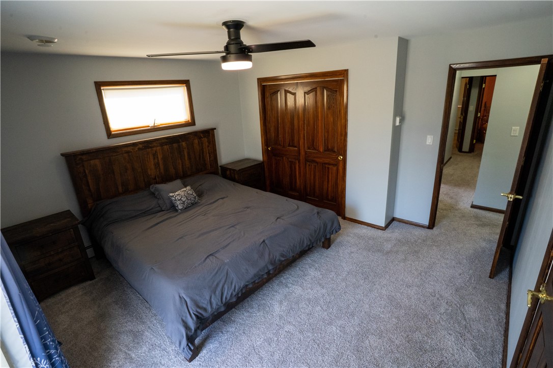 Scott Twp - Law, Pennsylvania 16101, United States, 5 Bedrooms Bedrooms, ,3 BathroomsBathrooms,Residential,Contingent,88479