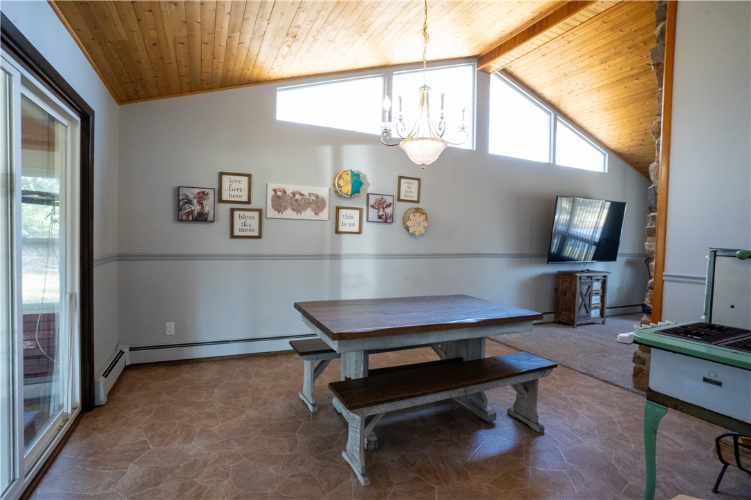 Scott Twp - Law, Pennsylvania 16101, United States, 5 Bedrooms Bedrooms, ,3 BathroomsBathrooms,Residential,Contingent,88479