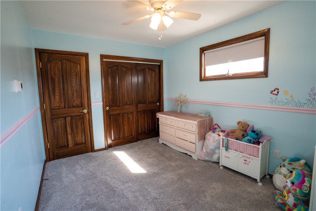 Scott Twp - Law, Pennsylvania 16101, United States, 5 Bedrooms Bedrooms, ,3 BathroomsBathrooms,Residential,Contingent,88479