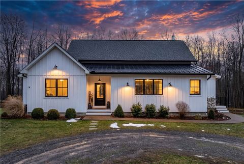 103 Silver Oak Ln Slippery Rock Twp PA 16057