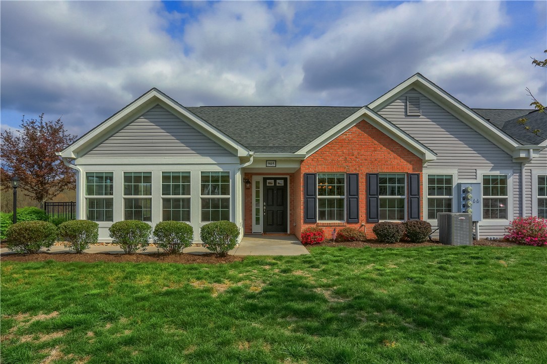 905 Spring Valley Dr