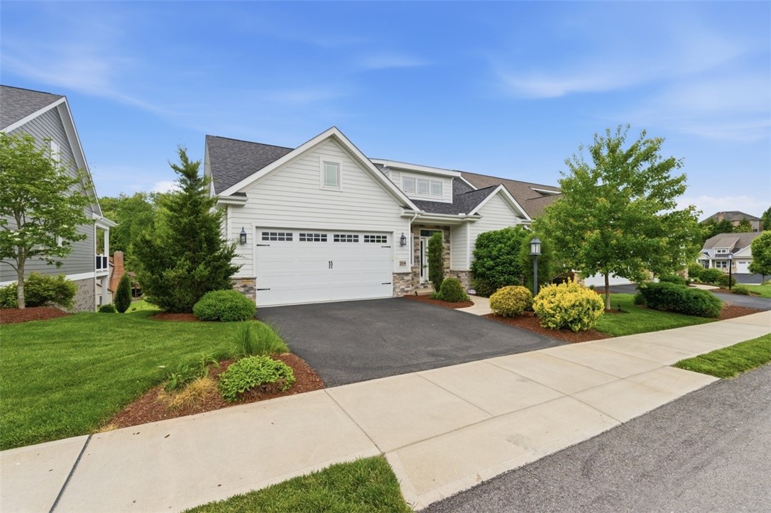 214 Maid Marion Ln