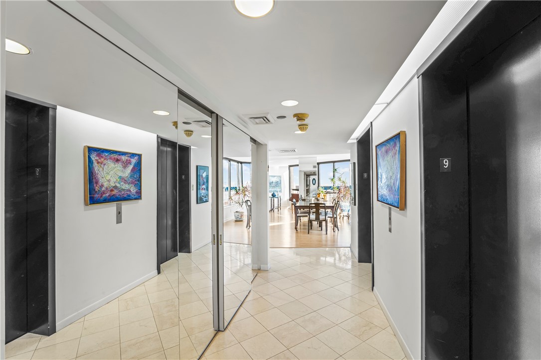 Photo 6 of 23 of 1 TRIMONT LANE 960D condo