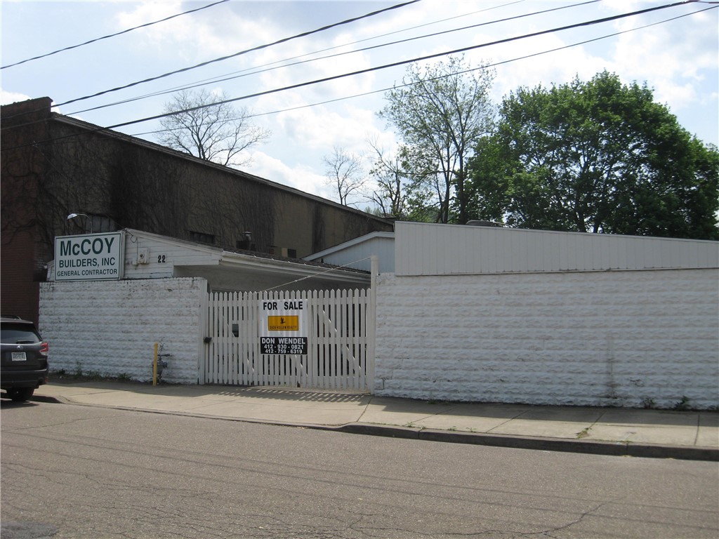 22 Chadwick St