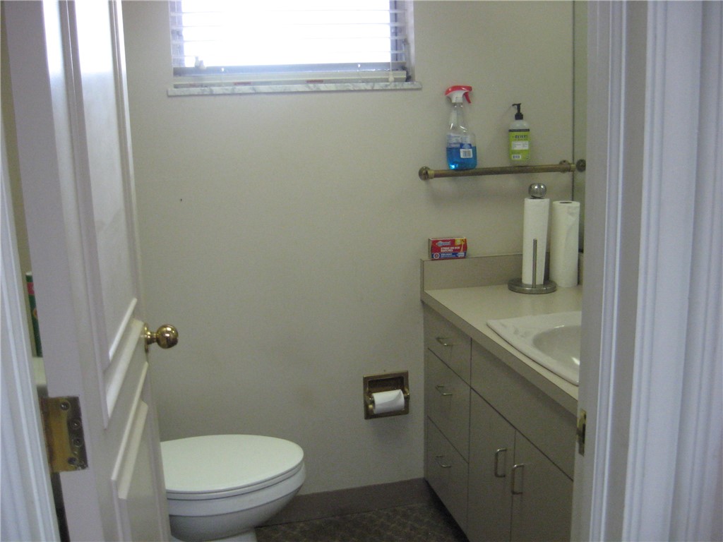 22 Chadwick St