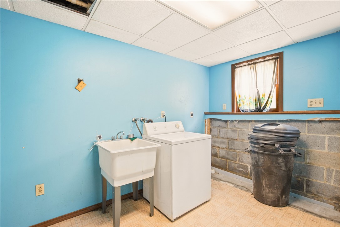 South Fork, Pennsylvania 15956, United States, 3 Bedrooms Bedrooms, ,2 BathroomsBathrooms,Residential,Active,169613