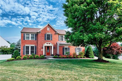 Photo of 1010 Alpine Dr, Mars, PA 16046 (MLS # 1726277)