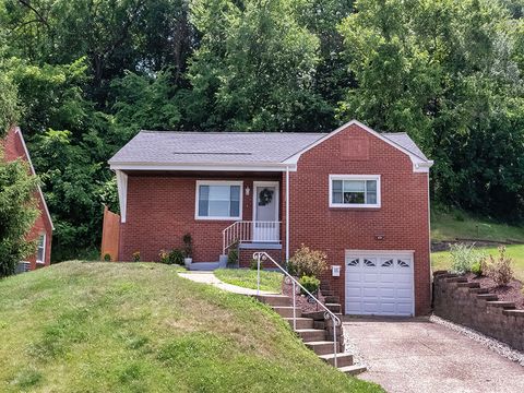 Homes For Sale - 1312 Main Street<br/> Bridgeville, PA 15017
