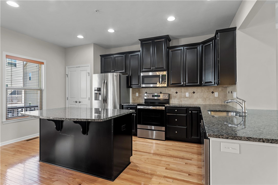 410 Fairmont Dr