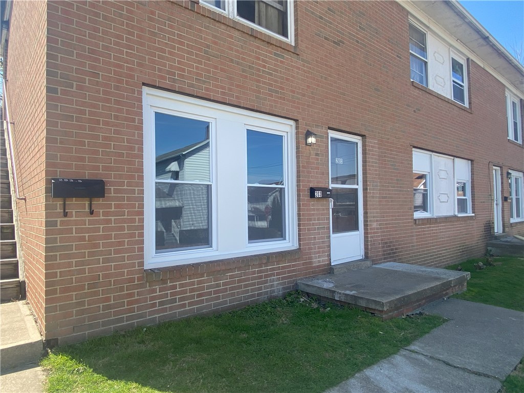 Latrobe, Pennsylvania 15650, United States, 2 Bedrooms Bedrooms, ,1 BathroomBathrooms,Residential,Active,164624