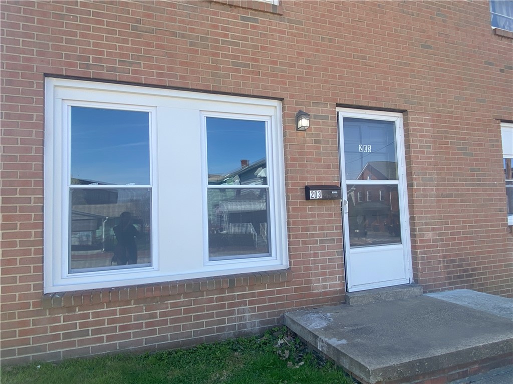 Latrobe, Pennsylvania 15650, United States, 2 Bedrooms Bedrooms, ,1 BathroomBathrooms,Residential,Active,164624